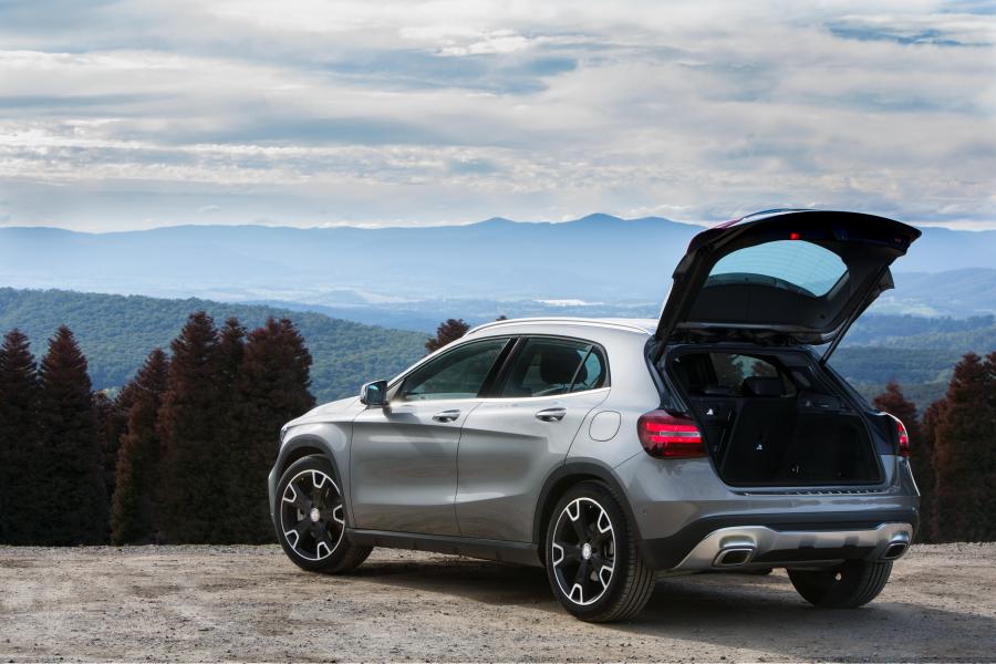 Багажник Mercedes-Benz GLA250 4Matic 2017 года  (AU) (фото 3 из 22)